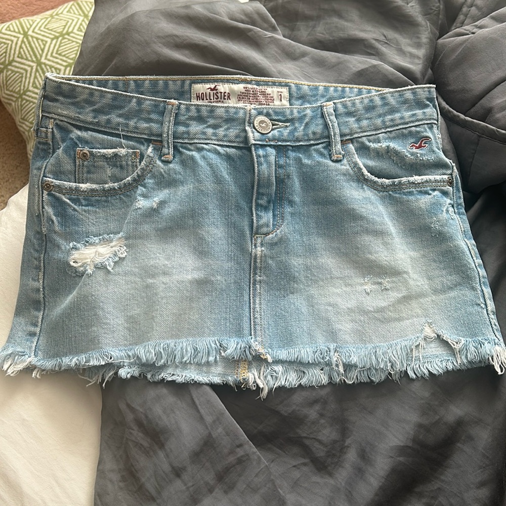 hollister denim mini skirt